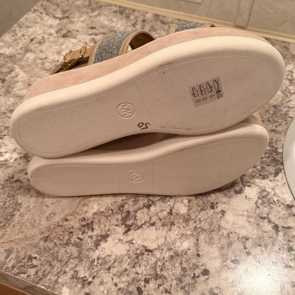 Michael Kors Silver Glitter Sandals with Tan Accents - Picture 5 of 10